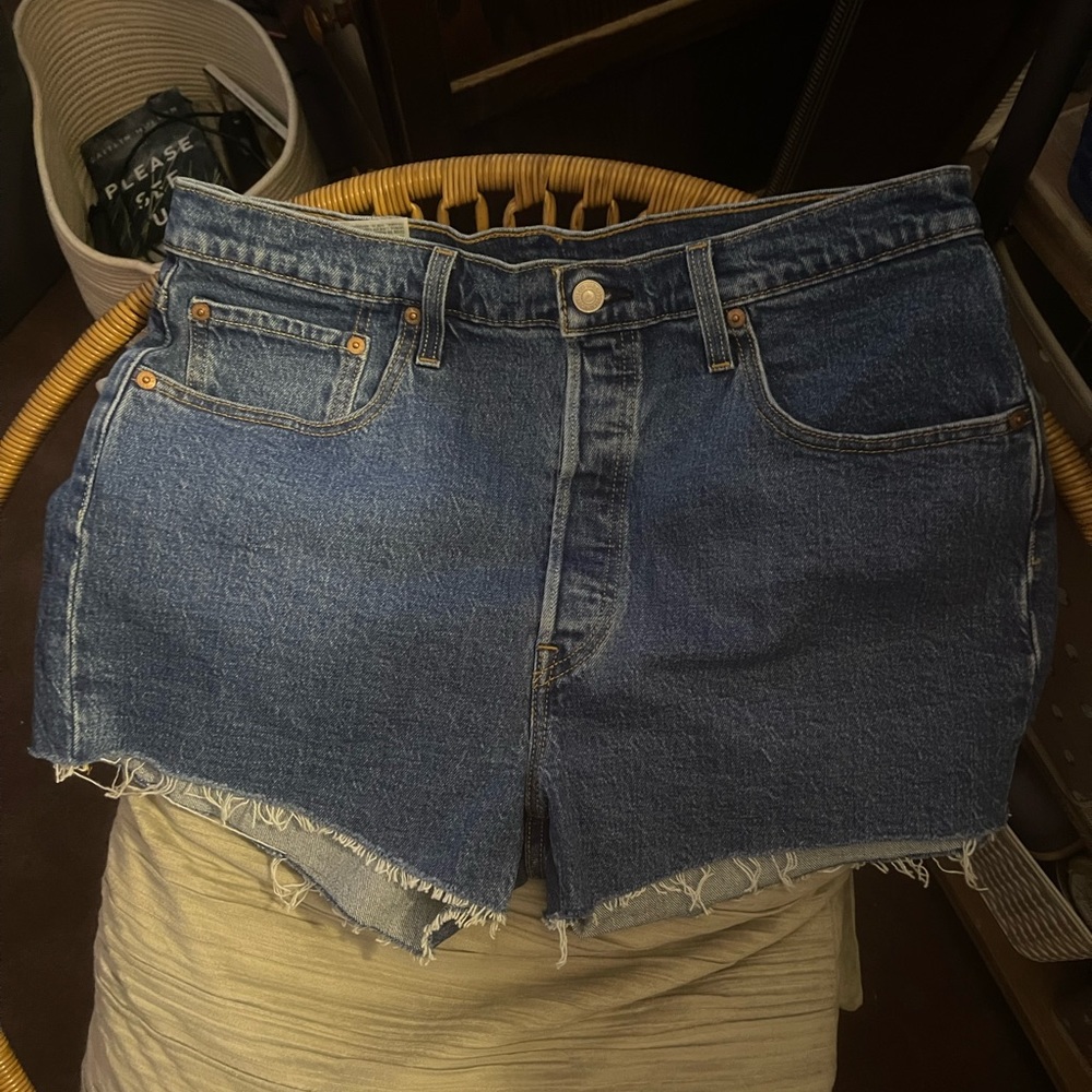 Levi jean shorts